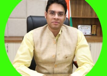 कलेक्टर श्री प्रसाद ने जिला कोषालय अधिकारी को प्रभार से मुक्त करने शासन को लिखा पत्र