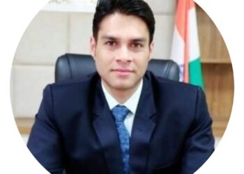 जनता के साथ असंवेदनशील बर्ताव पड़ा भारी  कलेक्टर ने अधीक्षण अभियंता विद्युत वितरण कंपनी को 3 दिवस में प्रतिवेदन प्रस्तुत करने का दिया निर्देश