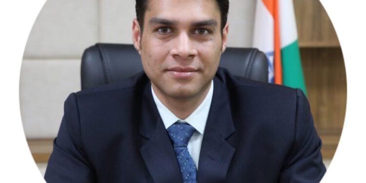 कलेक्टर ने हल कराई कल्याणी की समस्या, प्रदान की गई 2 लाख की अनुग्रह सहायता राशि