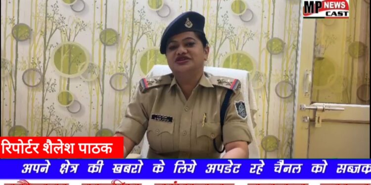 बड़वारा पुलिस ने 24 घंटो के अन्दर लूट मे शामिल 2 आरोपियों को पकड़ा।लूटी गई बाइक बरामद एक फरार
