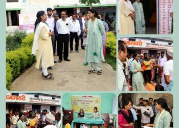 कलेक्टर सुश्री ऋजु बाफना ने किया आधार लिंकिंग एवं डीबीटी इनेबल्ड कार्य का अवलोकन