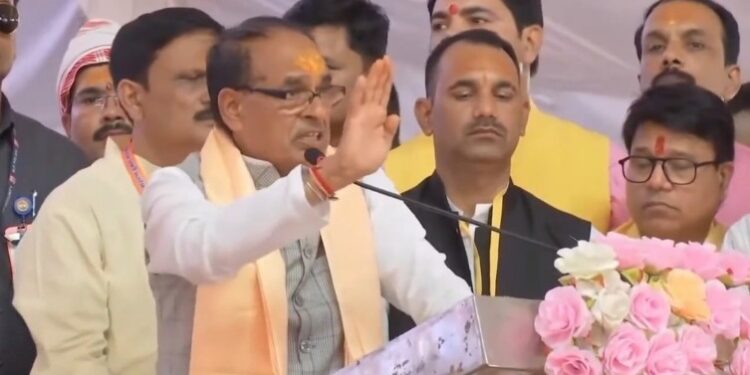 संस्कृत विद्यालय के 1 से 5 तक के छात्रावासी विद्यार्थियों को 8 हजार रुपए, 6 से 12 तक के विद्यार्थियों को 10 हजार रुपए प्रदान किए जाएंगे CM