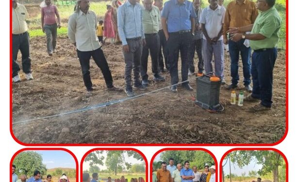 सी.ई.ओ श्री गेमावत ने आदर्श ग्राम बंडा में नैनो यूरिया एवं नैनो डीएपी के मूंग एवं अन्य फसलों में दिए गए प्रदर्शनों का निरीक्षण