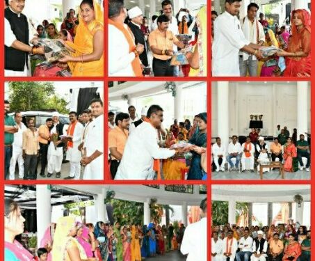 लाइव प्रसारण सागर के लोकप्रिय विधाय शैलेन्द्र जैन एवं सागर नगर मंडल  अध्यक्ष विक्रम सोनी ने वार्ड की बहनों के साथ देखा