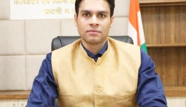 महिला किसान और पेंशनधारी महिला की शिकायत का कलेक्टर श्री प्रसाद ने कराया त्वरित निराकरण