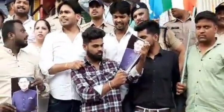 जबलपुर और इंदौर में आदिपुरुष का विरोध हुआ, देखिए वीडियों