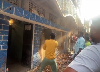 भोपाल में दूसरे आरोपी फ़ेहजान का घर भी गिराया गया, डेढ़ महीने पुराने वीडियो के सामने आते ही पुलिस प्रशासन की सख़्त कारवाई VIDEO