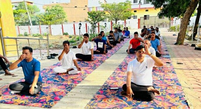 न्यायालय परिसर बुधनी में अंतर्राष्ट्रीय योग दिवस का हुआ आयोजन