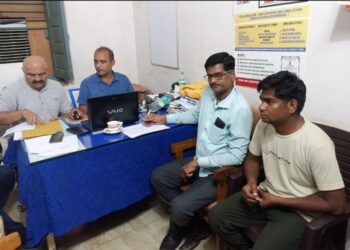 पटवारी 15 हजार की रिश्वत लेते गिरफ्तार, लोकायुक्त पुलिस  ने रात में किया ट्रैप