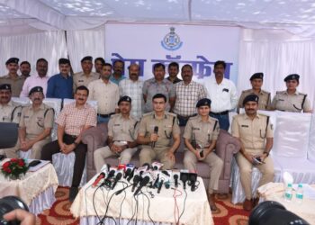 जबलपुर पुलिस द्वारा वाहन चोरों से किये 125 दो पहिया वाहन जप्त