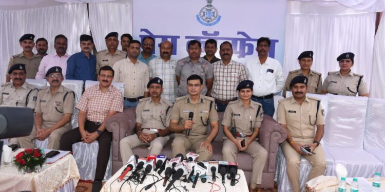 जबलपुर पुलिस द्वारा वाहन चोरों से किये 125 दो पहिया वाहन जप्त