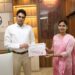 कलेक्टर अविप्रसाद प्रसाद ने परियोजना अधिकारी मुड़वारा श्रीमती विद्या पाण्डेय को किया सम्मानित