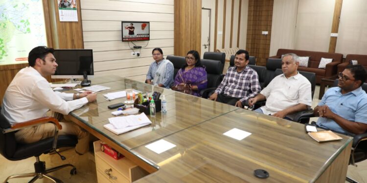 युवाओं के लिए खुशखबरी.. पुनः प्रारंभ होने जा रही है भारत निर्माण निशुल्क कोचिंग कलेक्टर ने बैठक कर तैयार कराई कार्ययोजना, एमपीपीएससी सहित कई प्रतियोगी परीक्षाओं की बेहतर तैयारी कर सकेंगे युवा