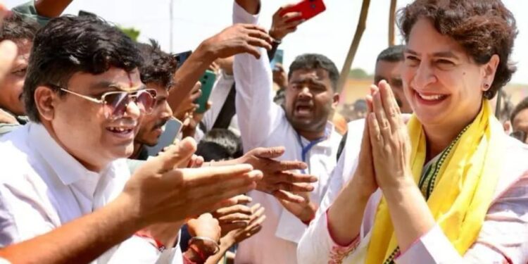 जबलपुर परिवर्तन रैली को संबोधित करने पधारी कांग्रेस की राष्ट्रीय महासचिव श्रीमती प्रियंका गांधी