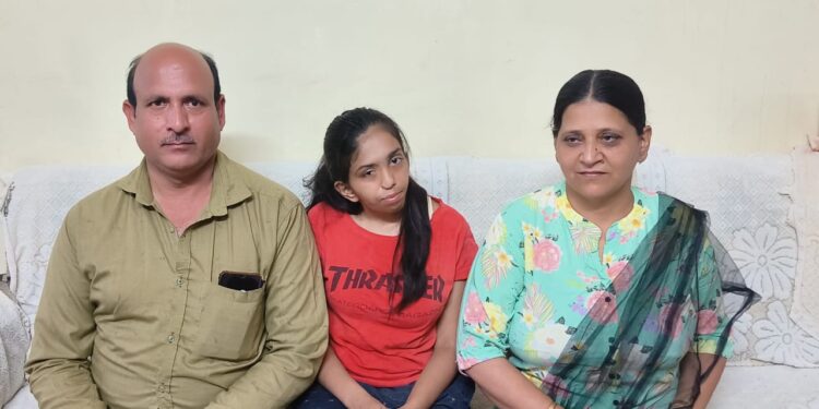 कलेक्टर की जनसुनवाई में शहर के प्रतिष्ठित स्कूल की हुई गंभीर शिकायत,दिव्यांग बालिका की नहीं की जा रही सुनवाई,जिला शिक्षा अधिकारी ने दिए जांच के आदेश…. वीडियो