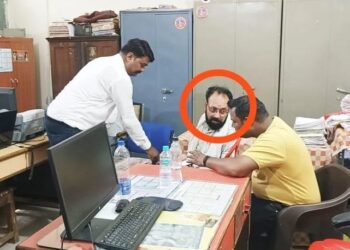 तहसील कार्यालय में लोकायुक्त का छापा,पांच हजार की रिश्वत लेते पकड़ाया पटवारी VIDEO