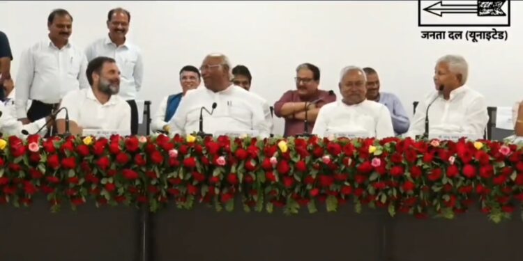 लालू ने राहुल की शादी को लेकर ली चुटकी! कहां विवाह कर लीजिए हम सब लोग आपके विवाह में बराती बनके चलेंगे