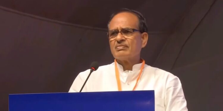 बाबा साहेब डॉ. भीमराव अंबेडकर जी ने कहा था कि बिना आर्थिक सशक्तिकरण के सामाजिक सशक्तिकरण संभव नहीं है।  इसलिए आर्थिक प्रगति की दिशा में