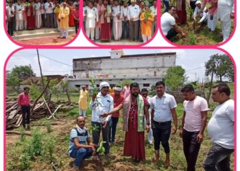 गुरु पूर्णिमा के अवसर पर आनंद धाम में हुआ पौधारोपण, भक्तों ने किया गुरु पूजन।