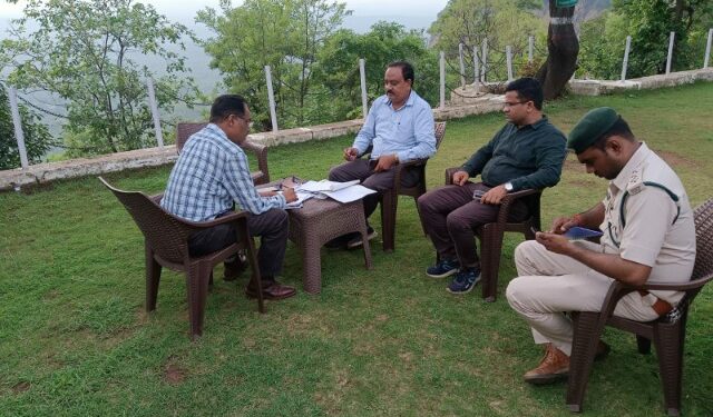 सतपुड़ा टाइगर रिजर्व और एसटीएसएफ की टीम द्वारा निरंतर वन क्षेत्रों और ग्रामों में जांच जारी,धांसई-भीमकुण्ड मार्ग के पास मिला शिकार हुए टाइगर का सिर .