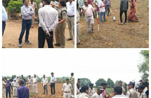 प्रशासनिक अधिकारियों सहित पुलिस व भूमि मालिक के बीच चला एक घण्टे तक हाई वोल्टेज ड्रामा,उपजा वाद-विवाद,नही हो सका पावर ट्रांसमिशन पैकेज के तहत परेषण लाइन का कार्य, भूमि मालिको के खिलाफ पुलिस ने दर्ज किया प्रकरण,