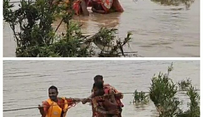 भेड़ाघाट से 2 किमी दूर ग्राम गोपालपुर में नर्मदा नदी के उफान में फंसे 4 लोगों का सफलतापूर्वक रेस्क्यू कर उन्हें सुरक्षित स्थान पर पहुंचा दिया गया है।