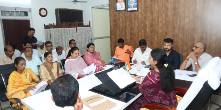 महापौर श्रीमती प्रीति संजीव सूरी की अध्यक्षता में मेयर इन काउंसिल की बैठक हुई आयोजित  शहर हित के लिए विभिन्न बिंदुओ पर लिये गए ठोस निर्णय