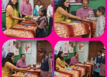 कलेक्टर सुश्री ऋजु बाफना आज शासकीय प्राथमिक शाला देवरी में पहुंची और छात्र छात्राओं से वार्तालाप कर उनका उत्साह बढ़ाया