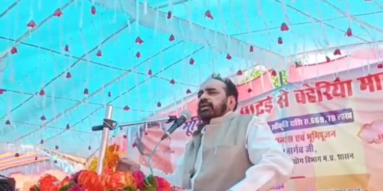 आठ बार के विधायक और मंत्री गोपाल भार्गव का बयान गुरु का आदेश अभी तीन चुनाव और लड़ना देखिऐ VIDEO