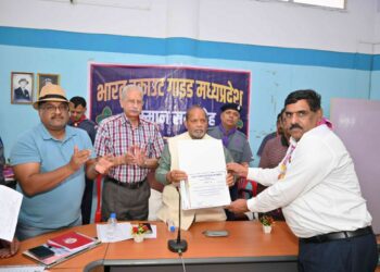 सहारा प्रबंधक मनोज दुबे भामाशाह फैलोशिप पुरस्कार से सम्मानित..