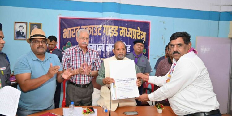 सहारा प्रबंधक मनोज दुबे भामाशाह फैलोशिप पुरस्कार से सम्मानित..