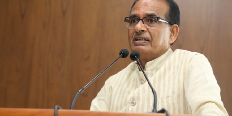 राज्य के कर्मचारियों को केंद्र के समान मिलेगा 42 प्रतिशत महंगाई भत्ता कर्मचारियों के हित में निर्णय लेेने पर राज्य कर्मचारी संघ ने जताया मुख्यमंत्री का आभार