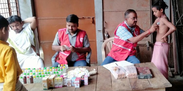 फतेहपुर दिनाँक 1/7/23 को प्रातः 6 बजे डॉक्टर्स डे के अवसर पर रेडक्रास सोसाइटी,आरोग्य भारती व डॉ सत्यनारायण सेवा फाउंडेशन के संयोजकत्व में रेडक्रास