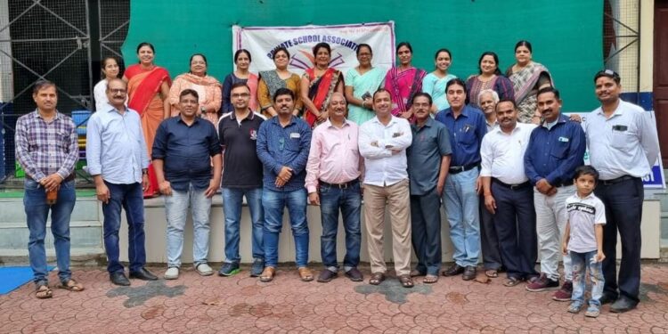 प्राइवेट स्कूल एसोसिएशन की मासिक बैठक हुई संपन्न