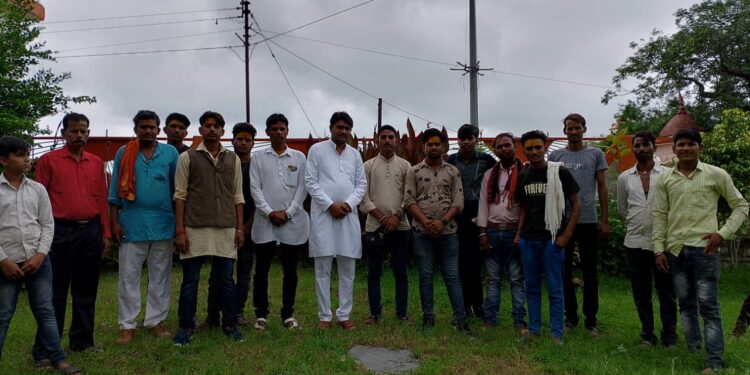 सर्व समाज फाउंडेशन इंडिया का कार्यक्रम प्रदेश अध्यक्ष के नेतृत्व में तालाब पार्क ताल दरवाजा मैं आयोजित किया गया