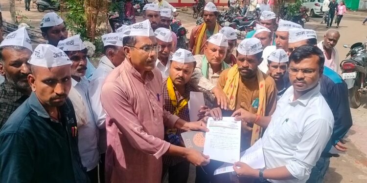जनपद पंचायत CEO के विरुद्ध भी एफआईआर हो,भ्रष्टाचार का मुद्दा गरमाया