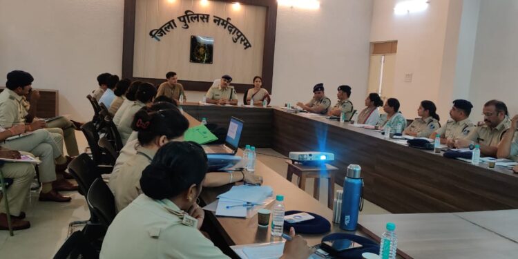 महिलाओं एवं बच्चों के विरुद्ध घटित अपराधों के अनुसंधान एवं कौशल उन्नयन के लिए एक दिवसीय प्रशिक्षण का हुआ आयोजन,पुलिस को बताया कैसे करें महिला और बच्चो के साथ होने वाले अपराधो की जांच