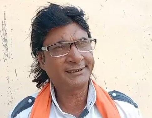 कटनी में मुख्यमंत्री के समक्ष आत्मदाह की घोषणा के बाद सामाजिक कार्यकर्ता पुलिस अभिरक्षा में। मुख्यमंत्री के कार्यक्रम में की थी आत्मदाह की घोषणा।