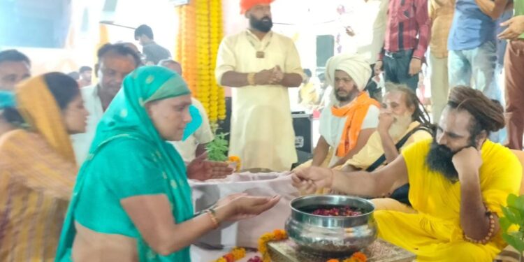 *भोले की भक्ति का रंग, तिरंगे के संग शिव पूजन के साथ दिखी राष्ट्रभक्ति की आराधना*