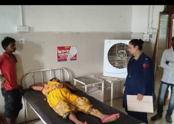 शराब खोरी से परेशान महिला ने थाने में की रिपोर्ट नाराज शराबी व उसकी 5 बेटियों ने महिला पर किया जानलेवा हमला
