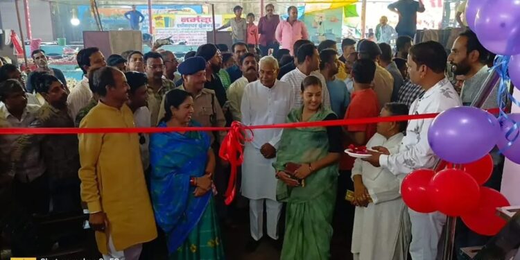 कैमरे लगने से पूरा शहर तीसरी आंख की सुरक्षा में रहेगा,खुफिया कैमरों की निगरानी में रहेगा सब्जी बाजार,जनभागीदारी से लगे 17 कैमरे,विधायक बोले अन्य संगठन भी प्रयास करें,शहर को अपराध मुक्त बनाना हमारी सामूहिक जिम्मेदारी