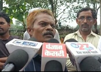 सीधी पेशाब कांड का पीड़ित बोला- प्रवेश शुक्ला को छोड़ दिया जाए,जो हुआ वो हो गया, हमारे गांव का है, मैं कोई कार्रवाई नहीं चाहता