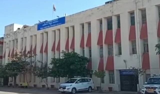 राजीनामा करने की बात को लेकर हत्या कारित करने वाले 10 आरोपीगण को आजीवन कारावास