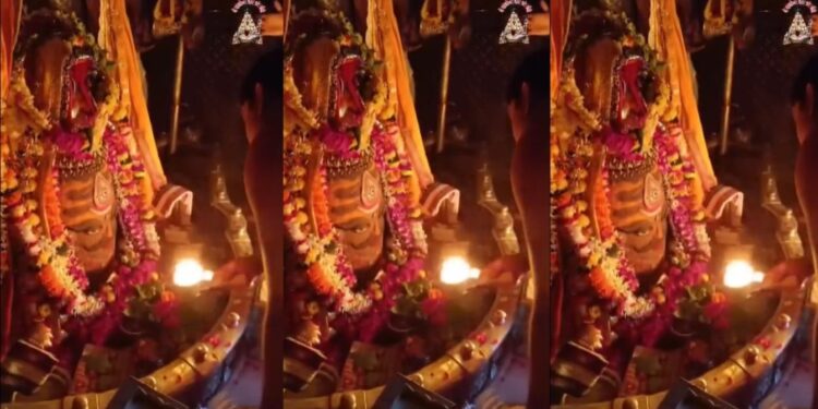 श्री महाकालेश्वर ज्योतिर्लिंग जी के आज के प्रातःकालीन पंचामृत अभिषेक पूजा दर्शन 03.08.2023