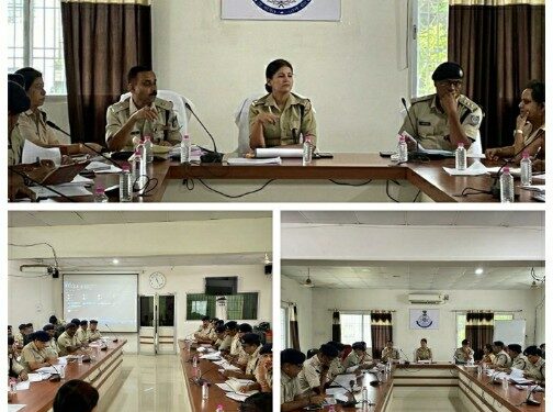 पुलिस अधीक्षक रेलवे जबलपुर में मासिक अपराध समीक्षा में