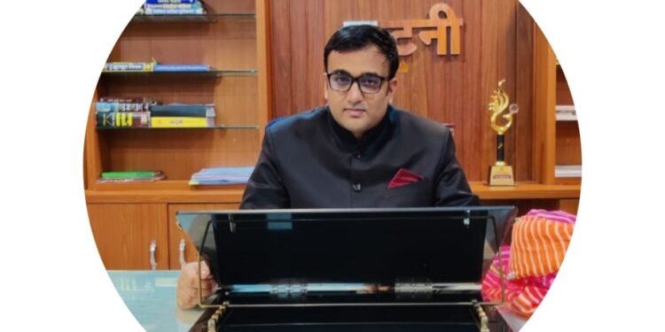 *सीएम हेल्पलाइन के संतुष्टिपूर्ण निराकरण के मामले में जिला पंचायत कटनी टॉप टेन में शामिल* *जिला सीईओ श्री गेमावत ने उत्कृष्ट प्रदर्शन पर अधिकारियों और कर्मचारियों को दी बधाई और शुभकामनाएं*