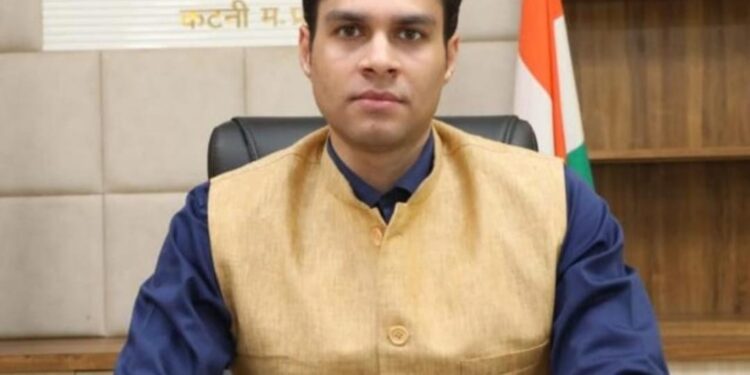 भमका से रोझन मार्ग पर मिली काजवे कम रपटा निर्माण की सौगात कलेक्टर ने निर्माण कार्य के लिए दी 89.82 लाख रुपए की प्रशासकीय स्वीकृति ढीमरखेड़ा जनपद के ग्रामीणों को मिलेगी सुगम आवागमन की सुविधा