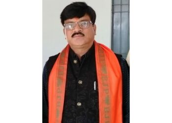 छत्तीसगढ़ का भविष्य तय करेंगे युवा 2 तारीख से मतदाता सूची में नाम जुड़वाएं – विजेन्द्र सिंह ठाकुर*