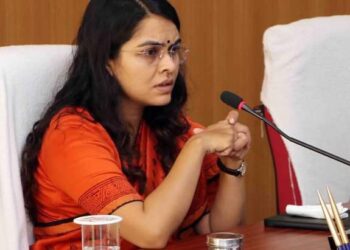 कलेक्टर सुश्री ऋजु बाफना के निर्देशों खाद्य सामग्री विक्रय करने वाली दुकानों का निरीक्षण