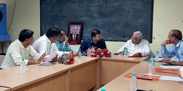 जनभागीदारी समिति की बैठक में लिए गए अहम फैसले,नर्मदा कॉलेज बना प्रदेश का पहला बीए एलएलबी पाठ्यक्रम प्रारंभ करने वाला शासकीय महाविद्यालय : विधायक डॉ शर्मा